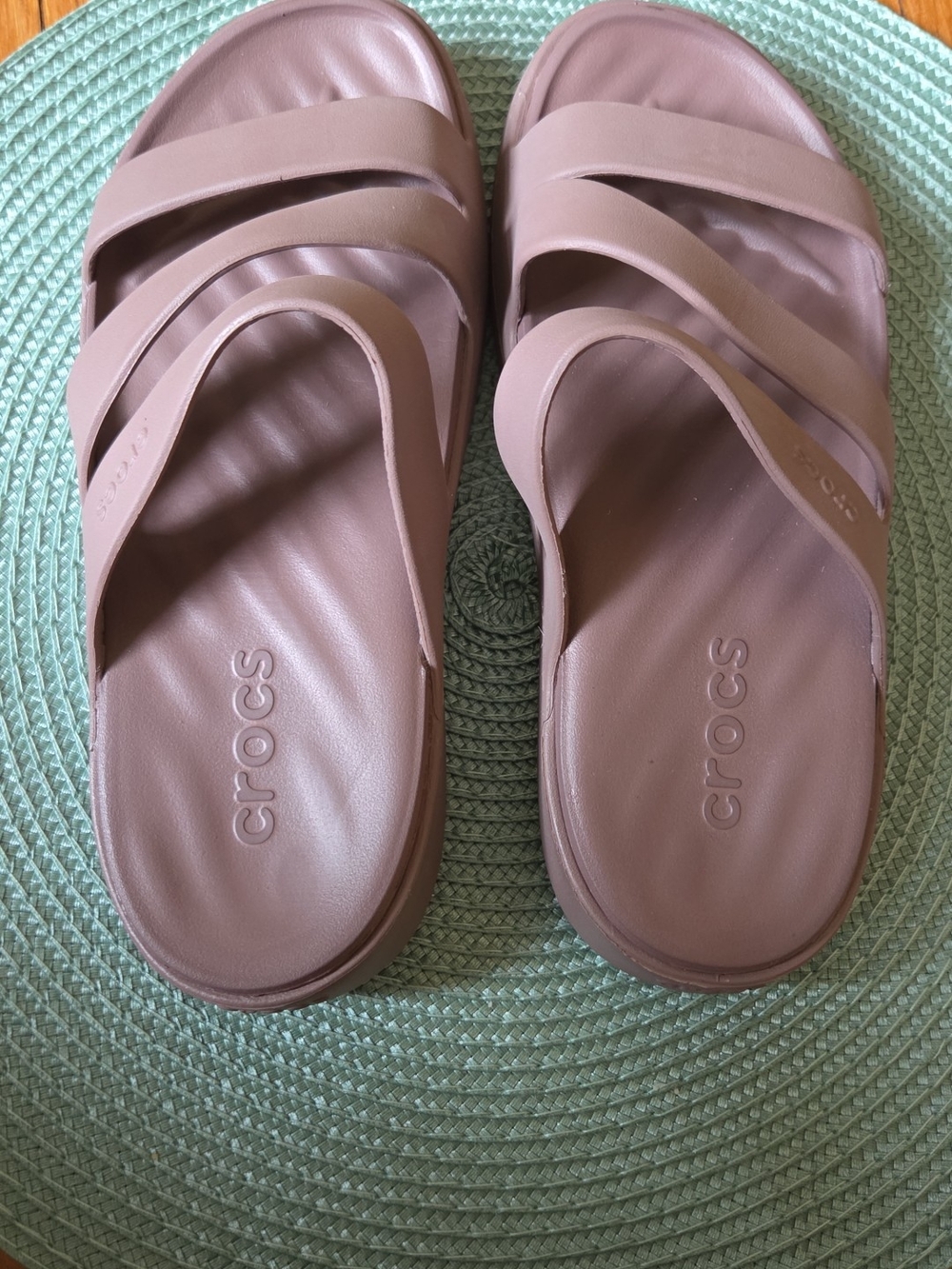 CROCS Women’s Strappy Slide Sandals - Dusty Rose
